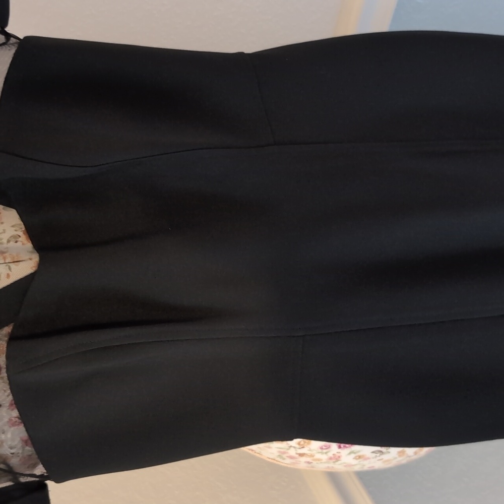 Elegant Black Sheath Dress - Picture 6 of 7